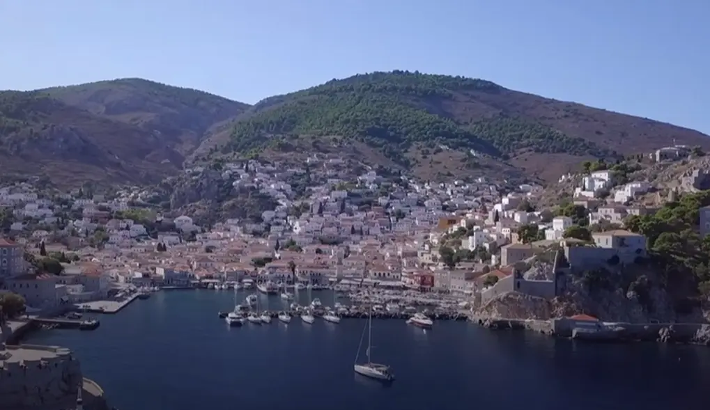 10 Hidden Vacation Spots That Deserve WAY More Attention 1 image 2025 09 24T190509.129