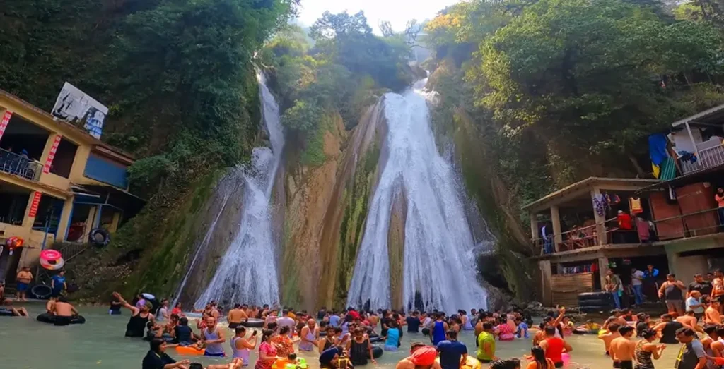 8 Scenic Mountain Towns in India That Feel Like Switzerland 4 image 2025 09 24T191220.689